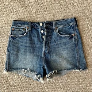 🎉 *3 for 25* GAP Cheeky Short Sky High Rise size 29- 8R